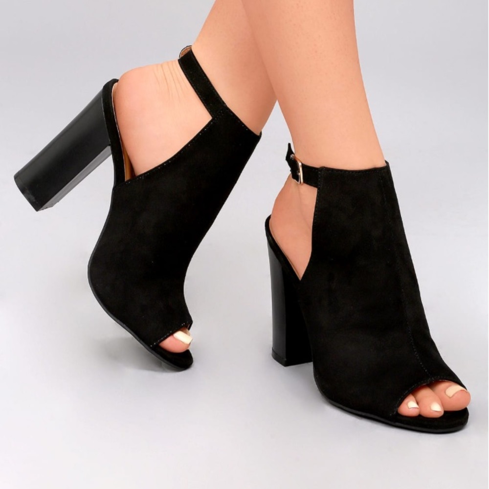 Lulus black suede booties